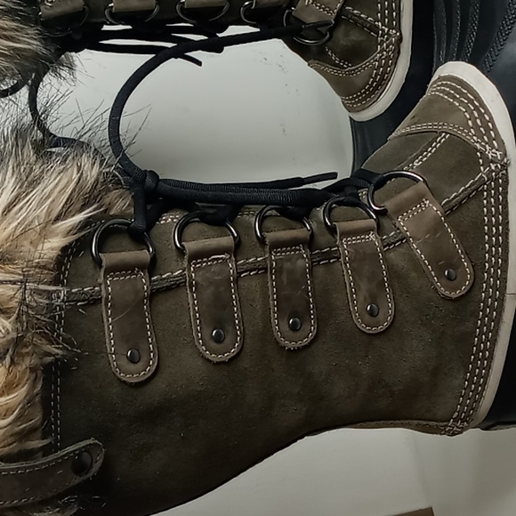 Sorel- Joan of Arctic -Suede Waterproof Boots w/Faux Cuff- Olive Gray - size 9 - Picture 9 of 16